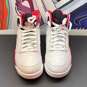 PRE-OWNED NO OG BOX!! Air Jordan 5 Retro “Fire Red” 2025.